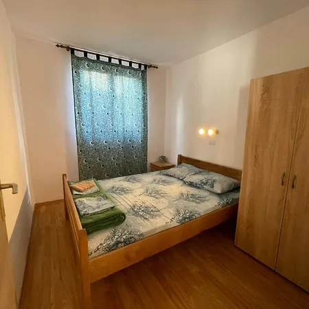 Jenny Apartament Gornji Karin