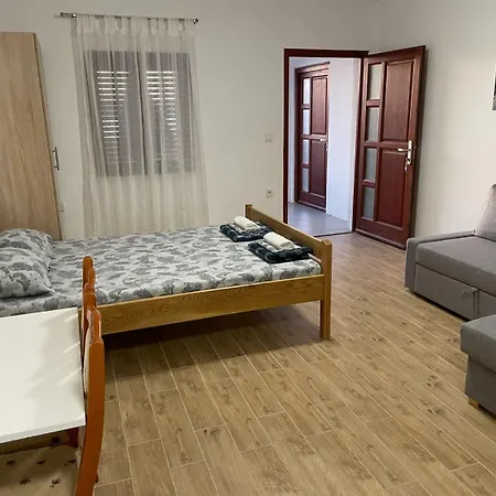 Jenny Apartament *